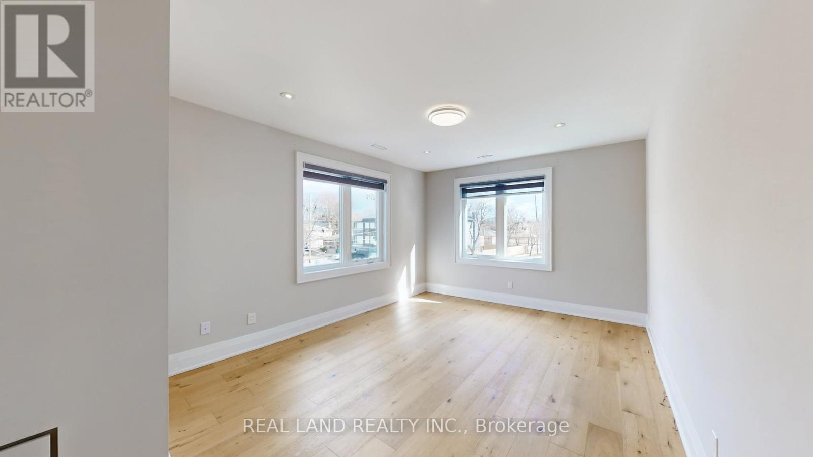180 GOULDING AVENUE — photo 29