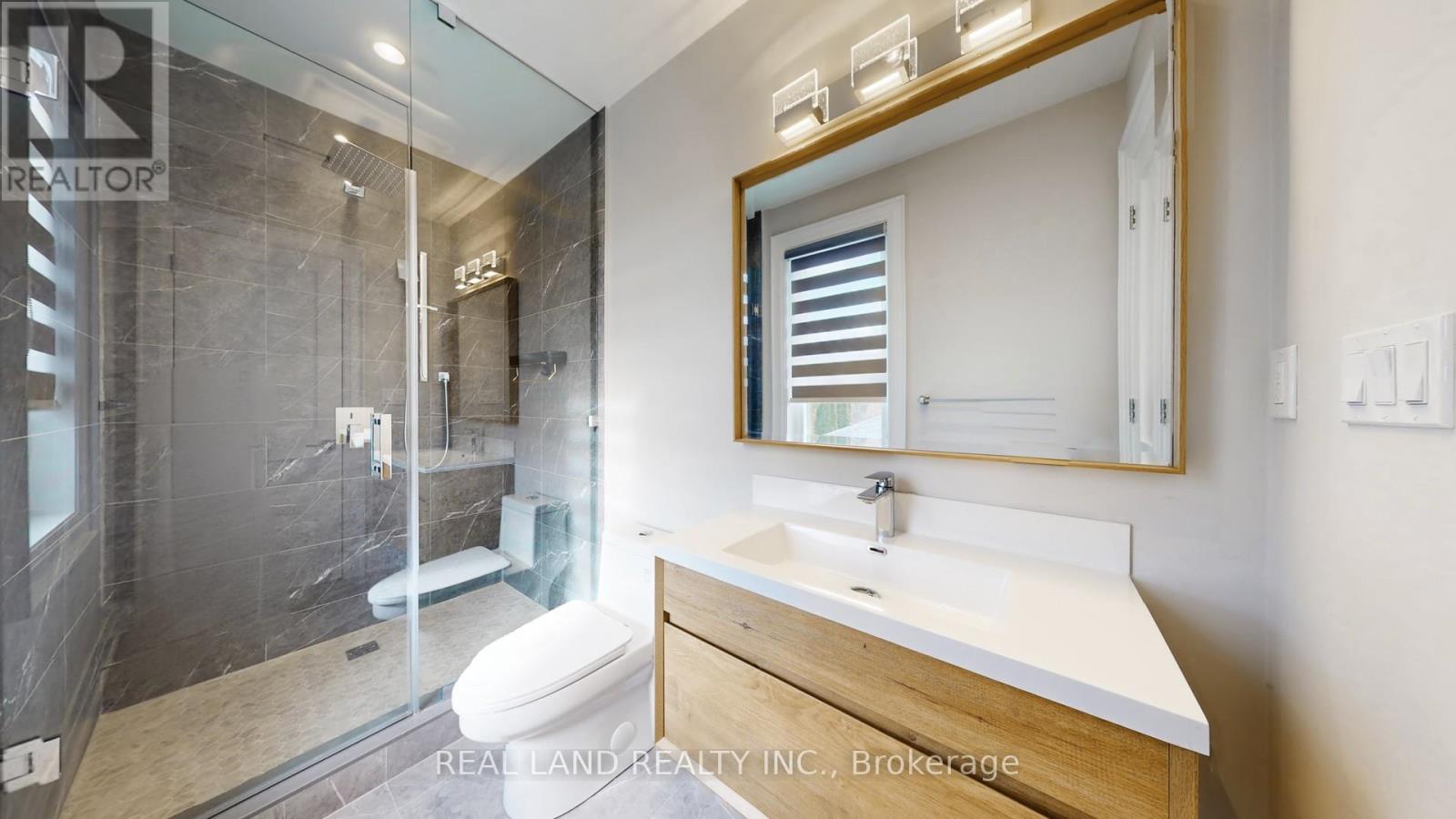 180 GOULDING AVENUE — photo 34