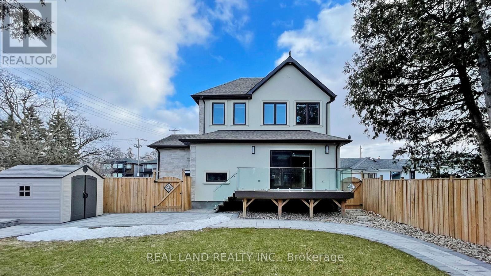 180 GOULDING AVENUE — photo 47