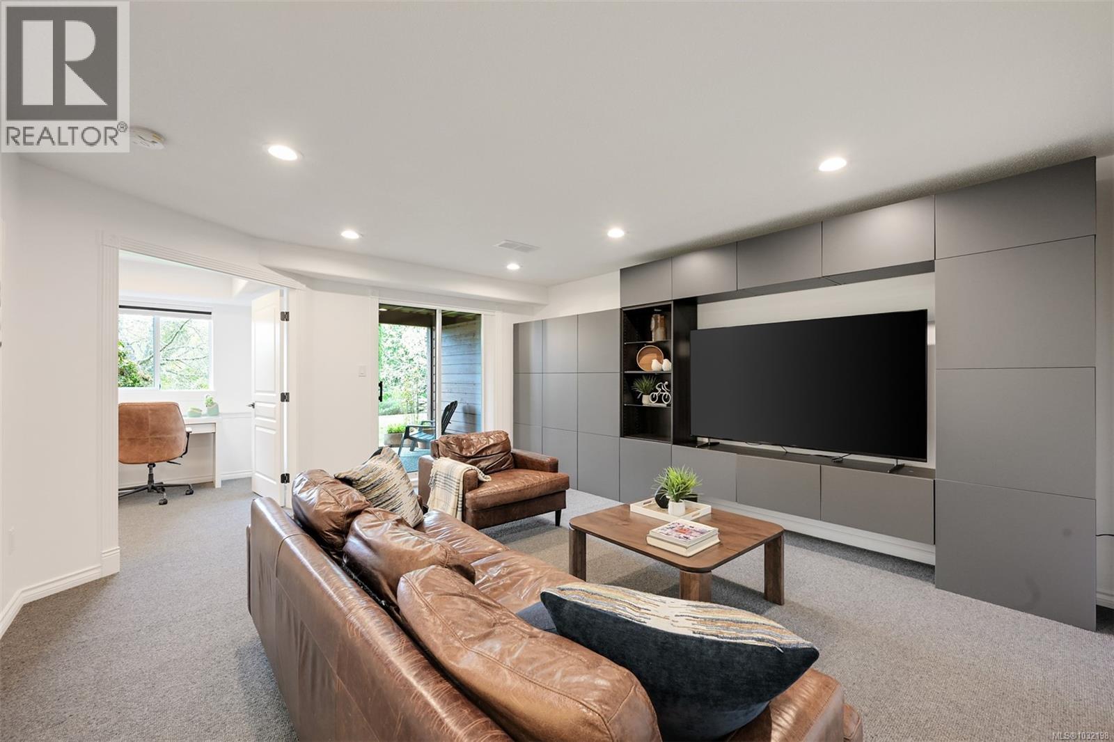 #66 530 MARSETT PL - 32