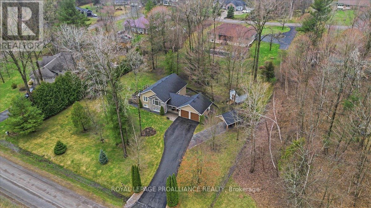 80 WHISPERING WOODS DRIVE - 46