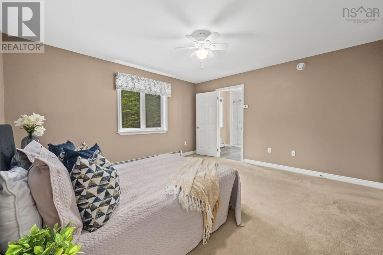 Property 23 of 50 of 32 Bristol Avenue