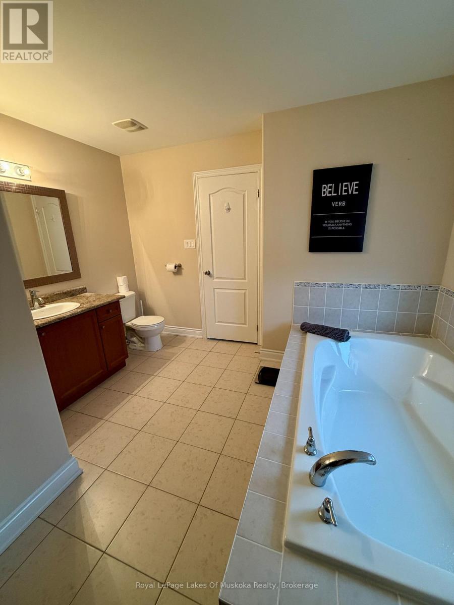 Primary bdrm 4-piece ensuite