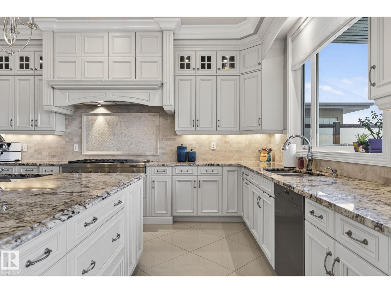 1413 WOODWARD CR NW, Edmonton