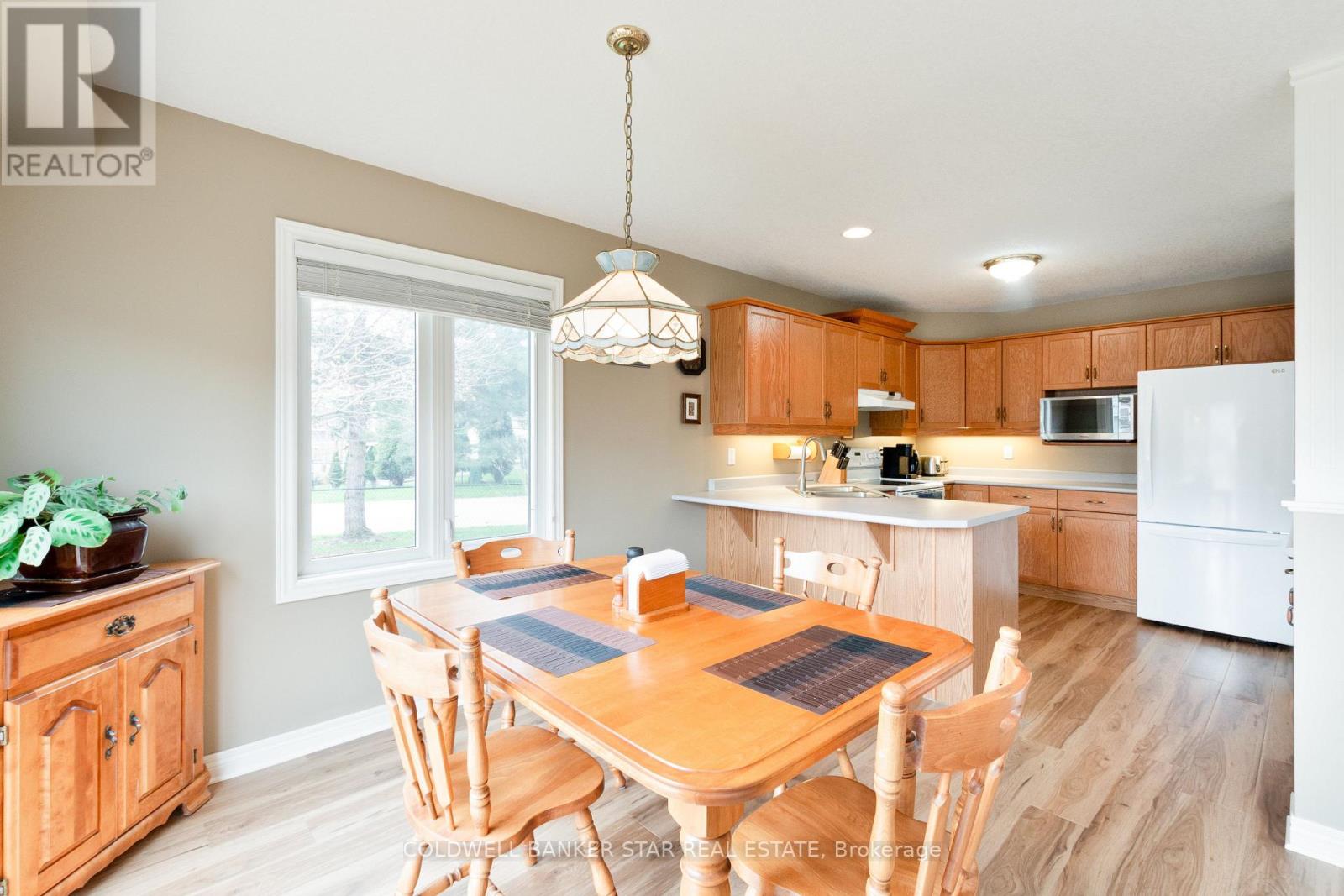 17 WINDEMERE PLACE - 12