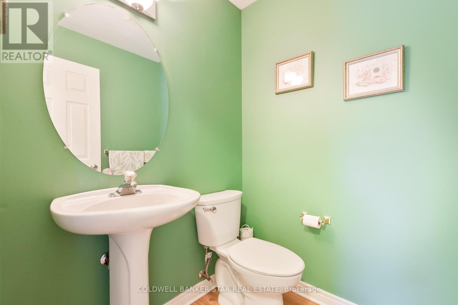17 WINDEMERE PLACE - 17