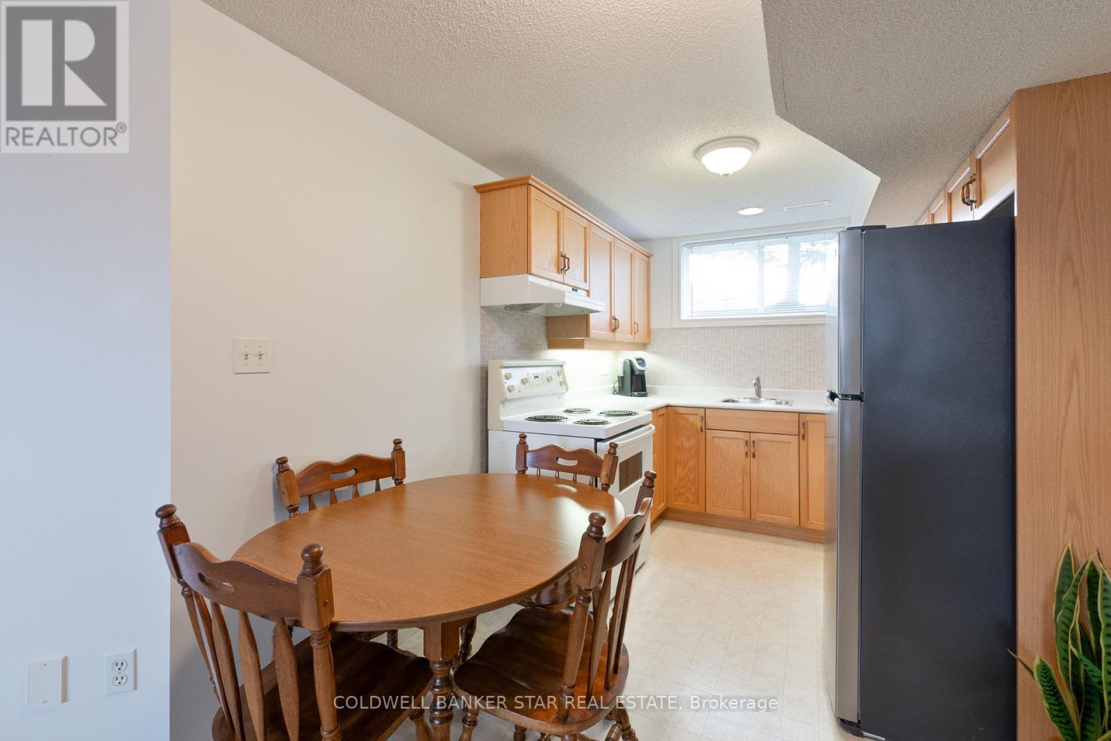 17 WINDEMERE PLACE - 22