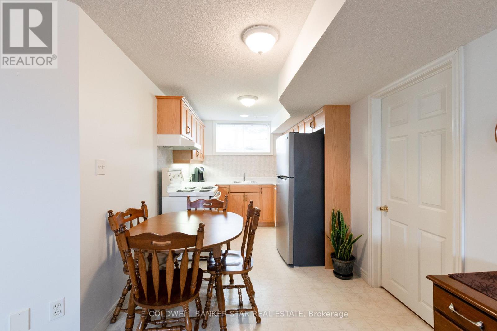 17 WINDEMERE PLACE - 23