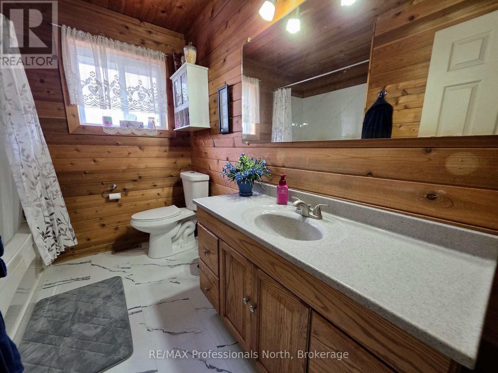 4072 GELERT ROAD - 23