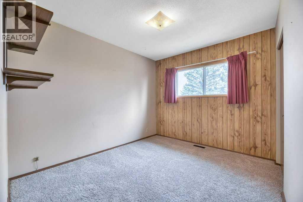 121 Cousin Street - 30