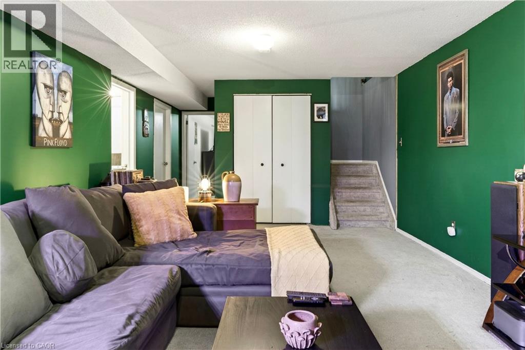 31 KINROSS Street Unit# 1 — photo 32