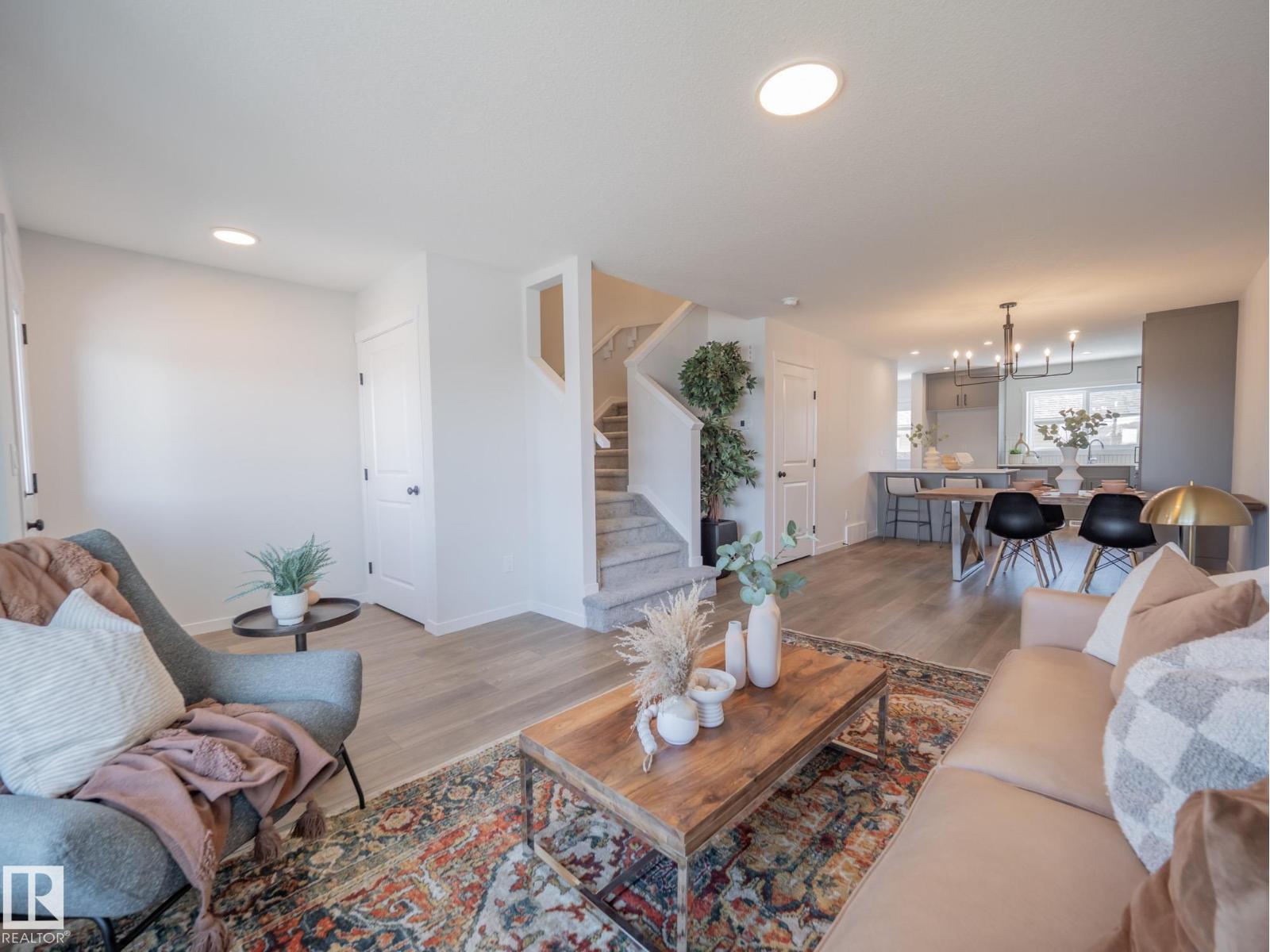 6 BROUGHAM DR - 6