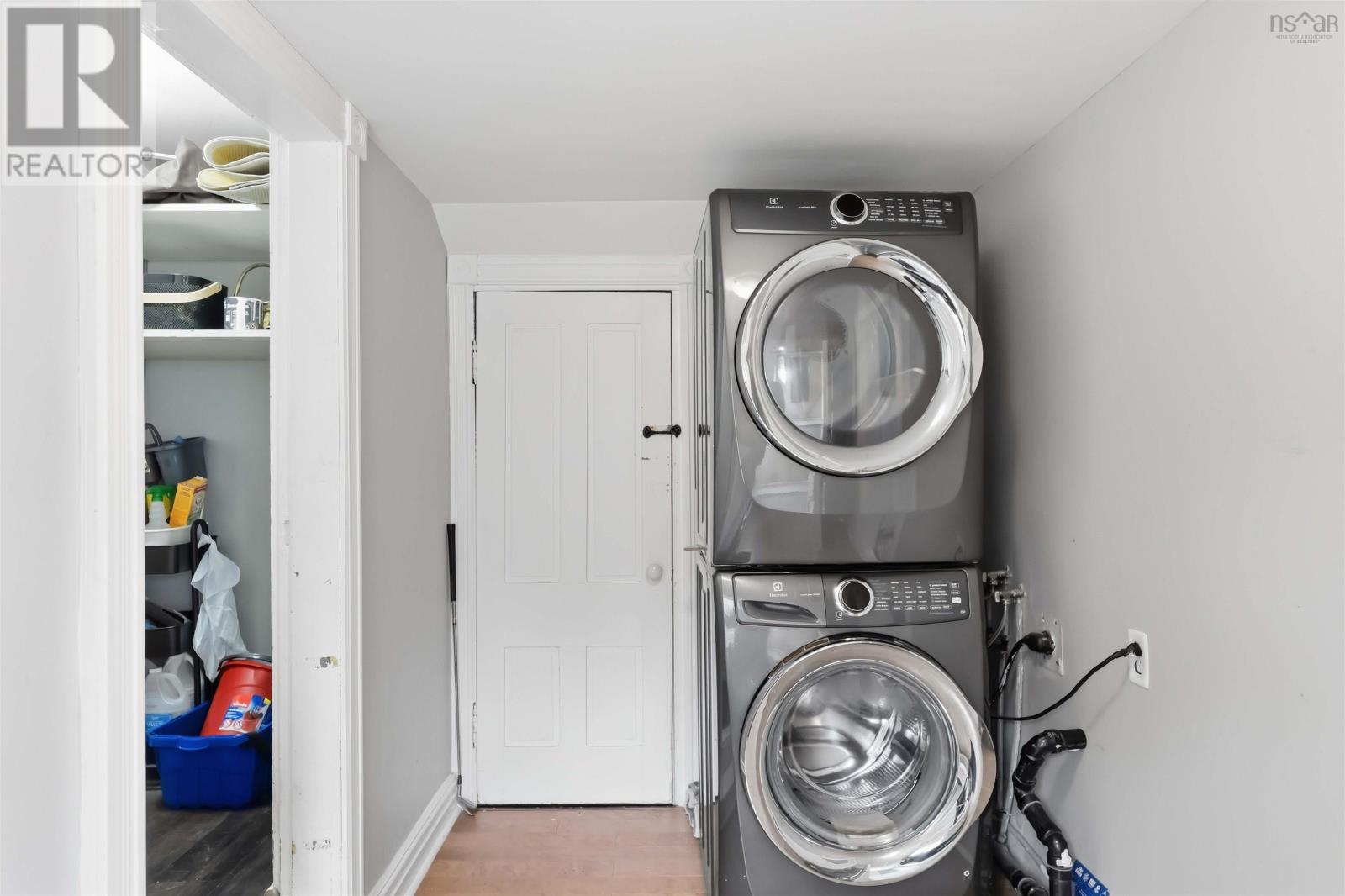 Property 15 of 50 of 187 Water Street