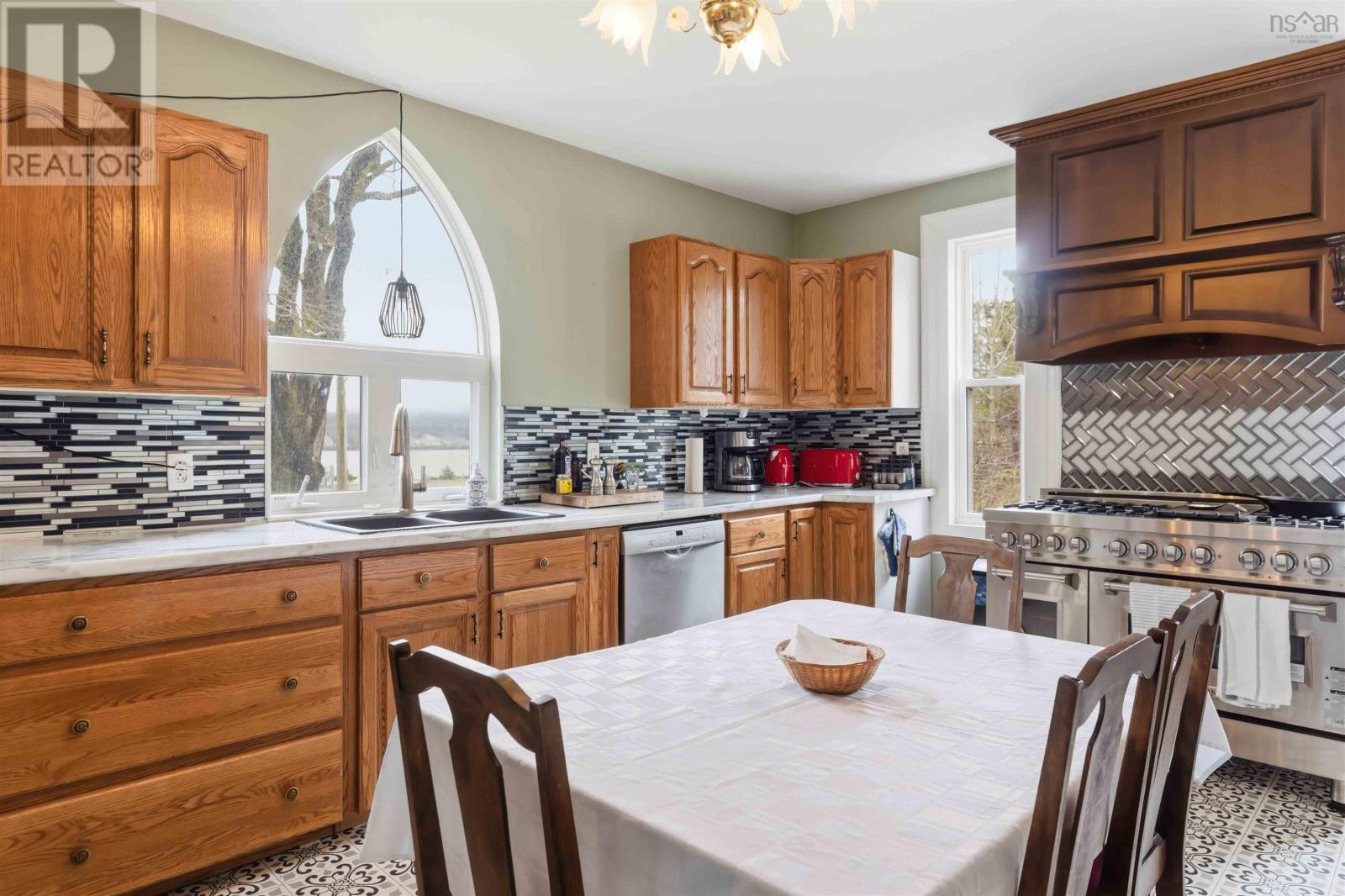 Property 16 of 50 of 187 Water Street