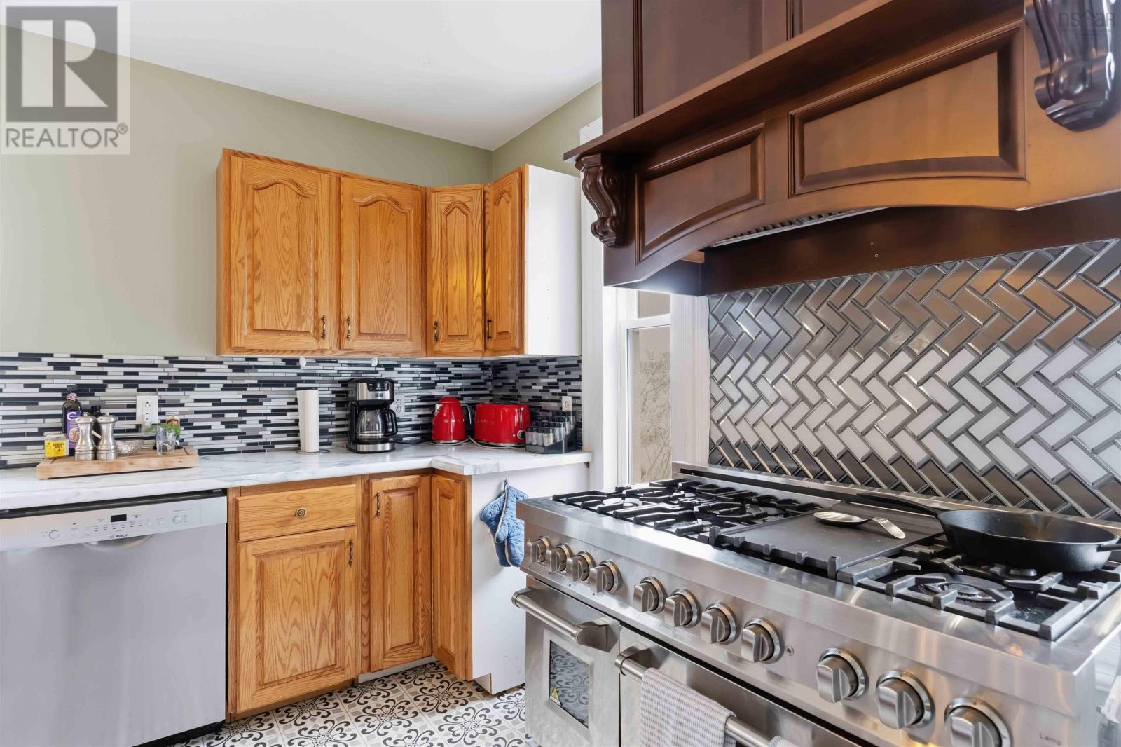 Property 17 of 50 of 187 Water Street