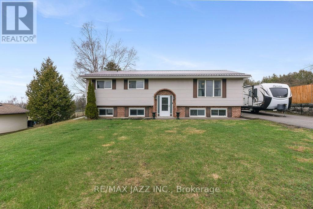 29 GRANDVIEW DRIVE - 1