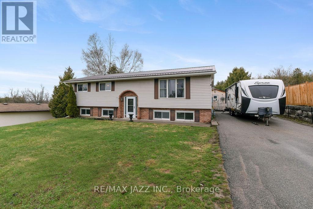 29 GRANDVIEW DRIVE - 2