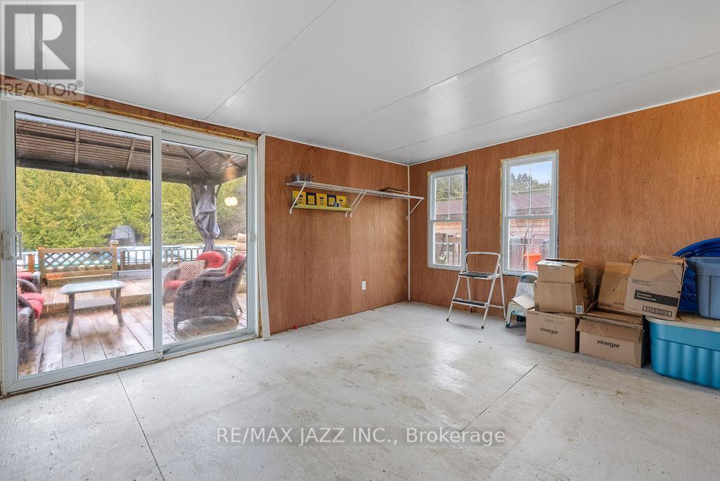 29 GRANDVIEW DRIVE - 30