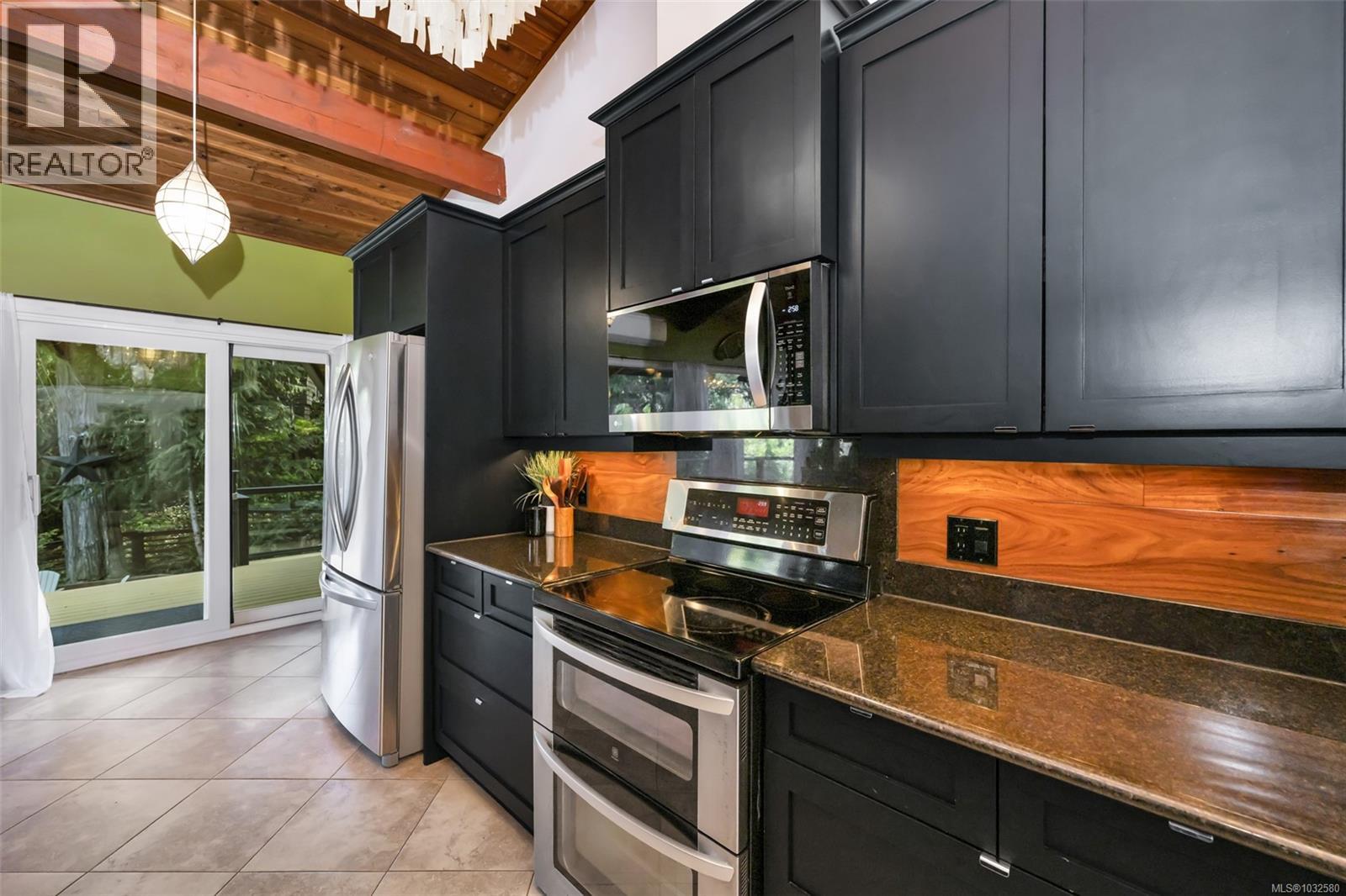 6156 Genoa Bay Rd - 19