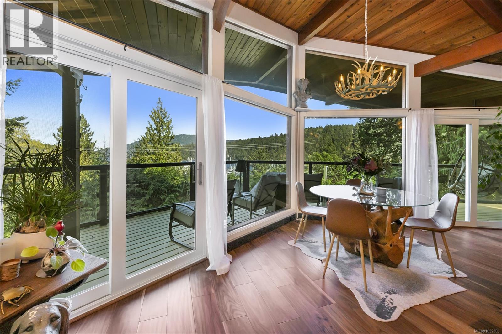 6156 Genoa Bay Rd - 27