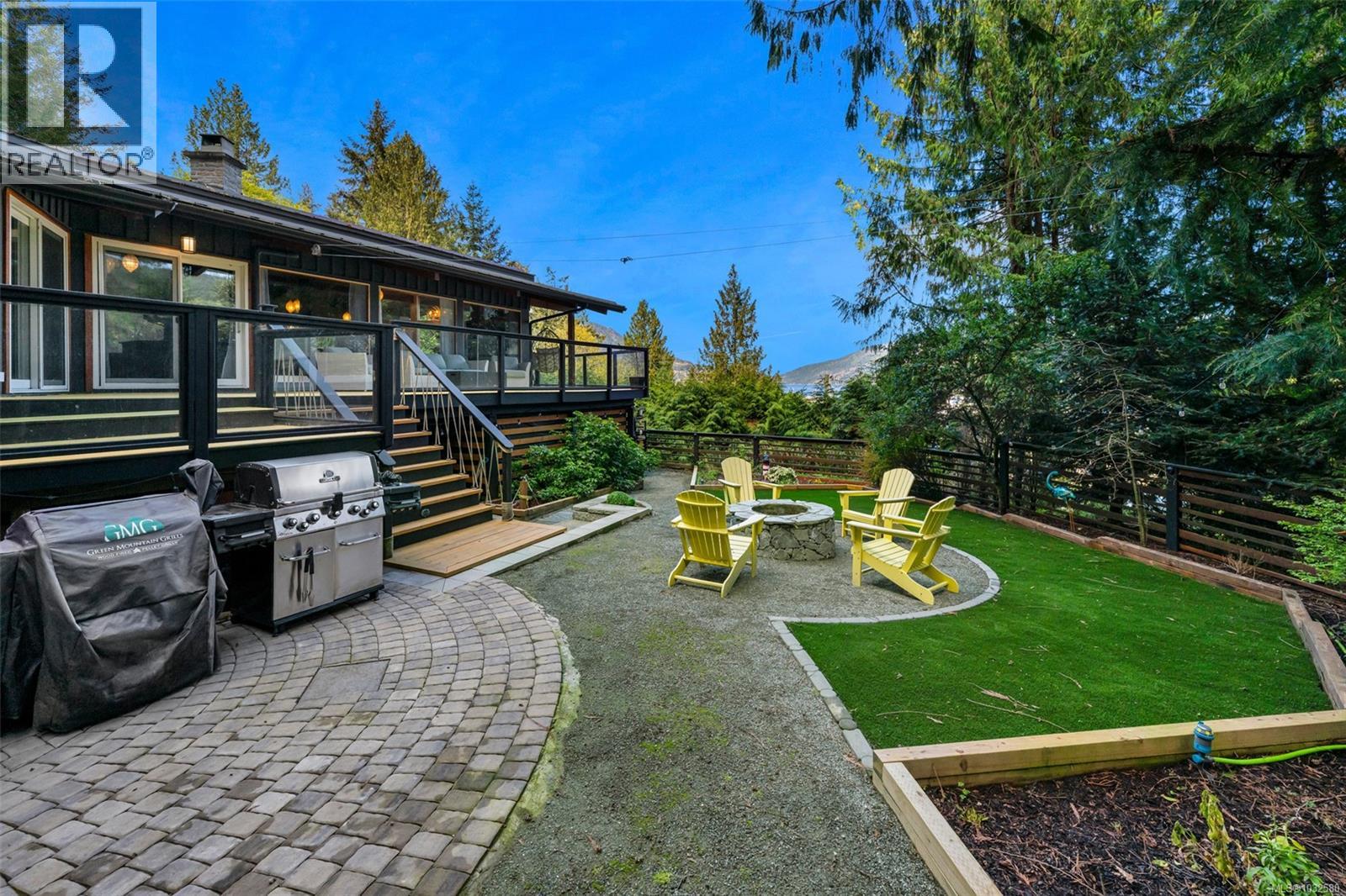 6156 Genoa Bay Rd - 46
