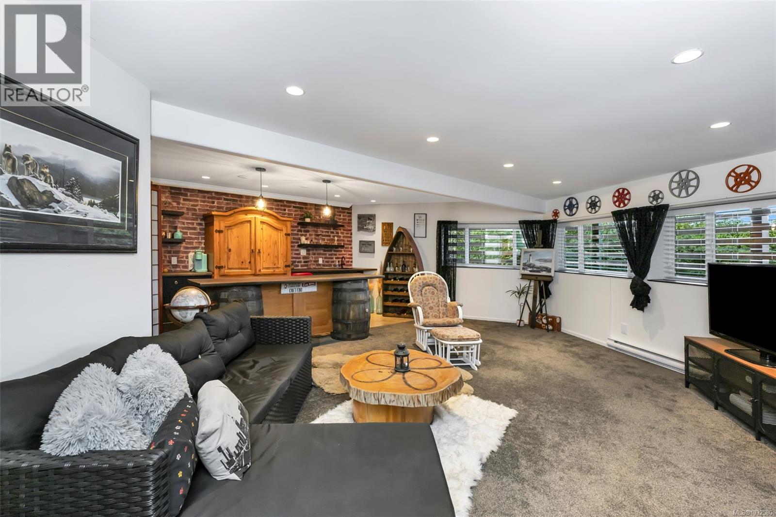 6156 Genoa Bay Rd - 50
