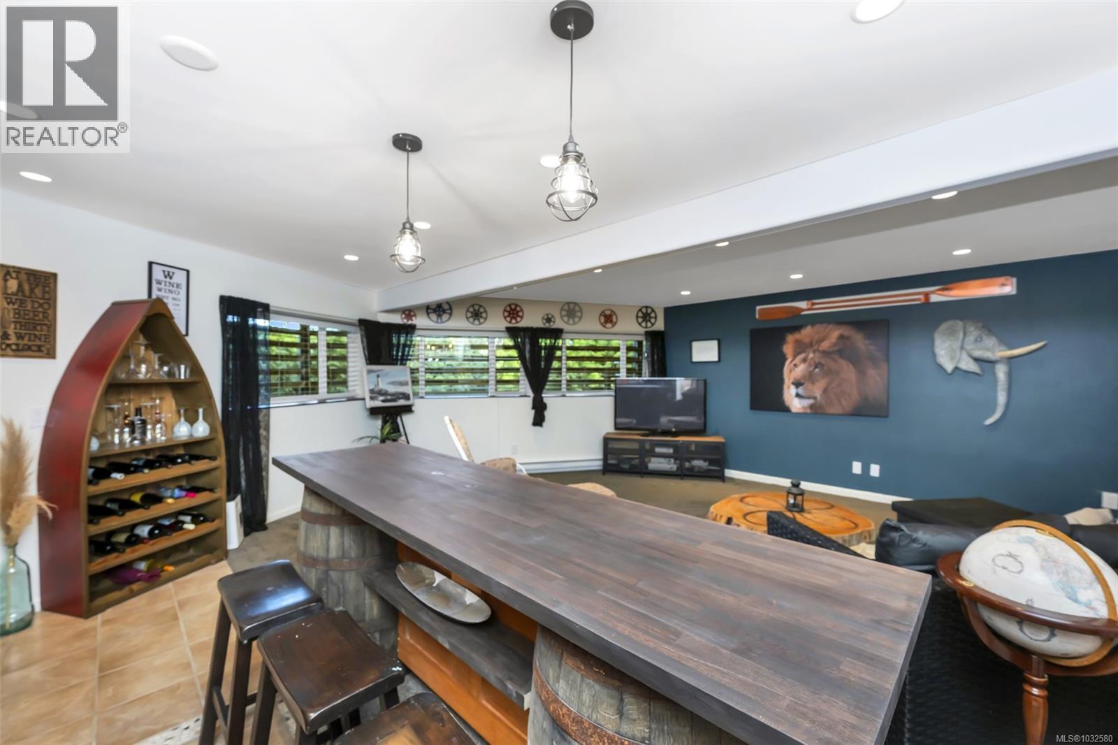 6156 Genoa Bay Rd - 52