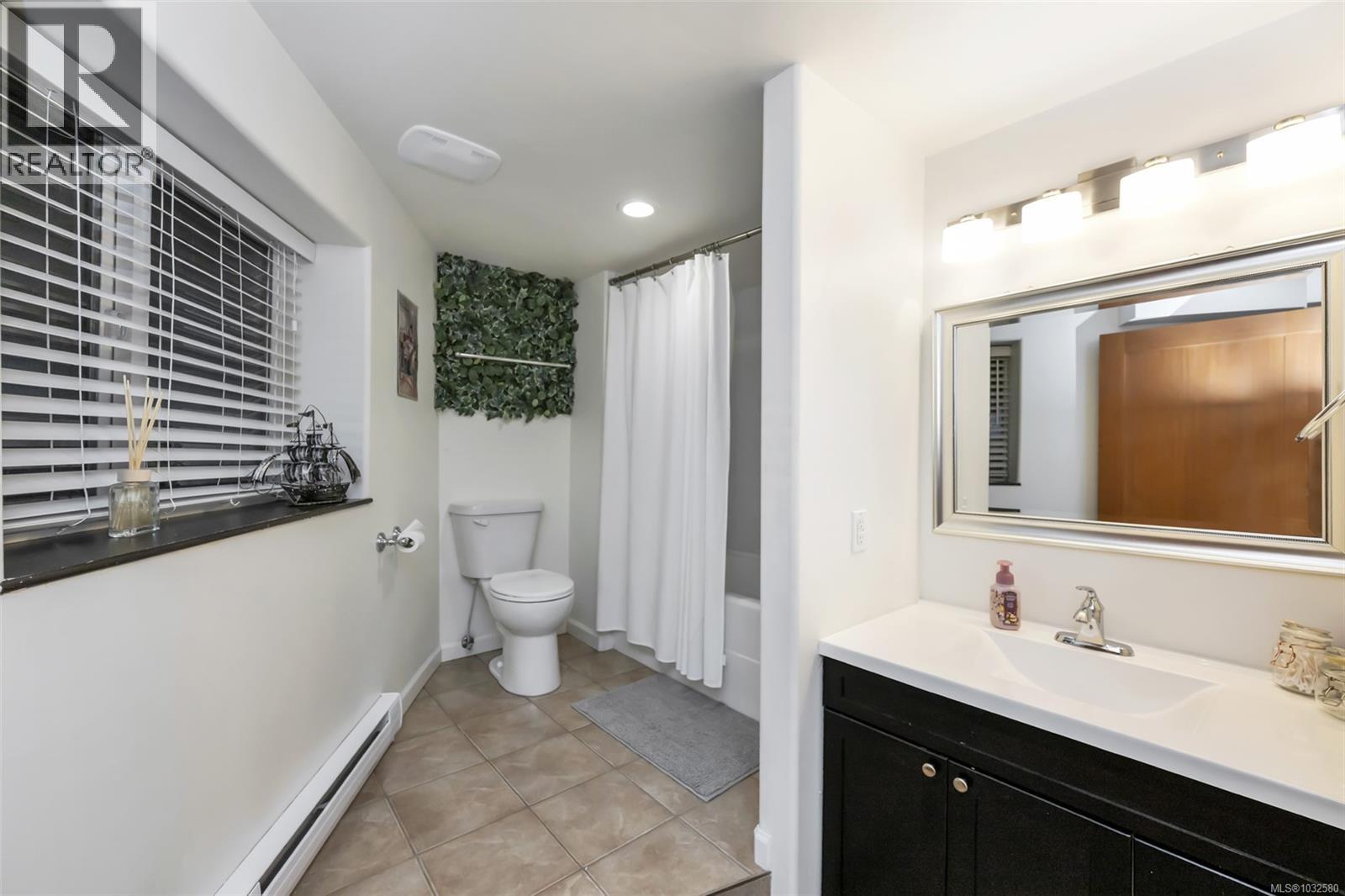 6156 Genoa Bay Rd - 56