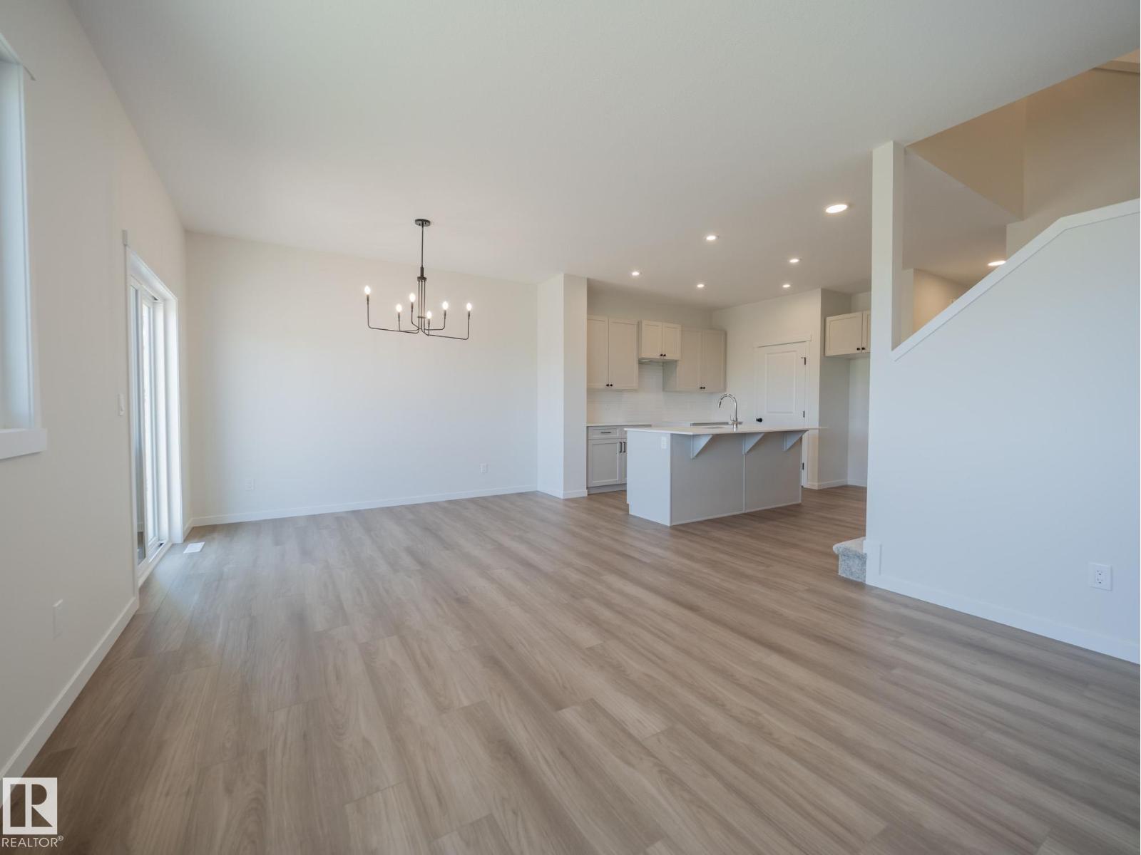 22503 87 AV NW - 22