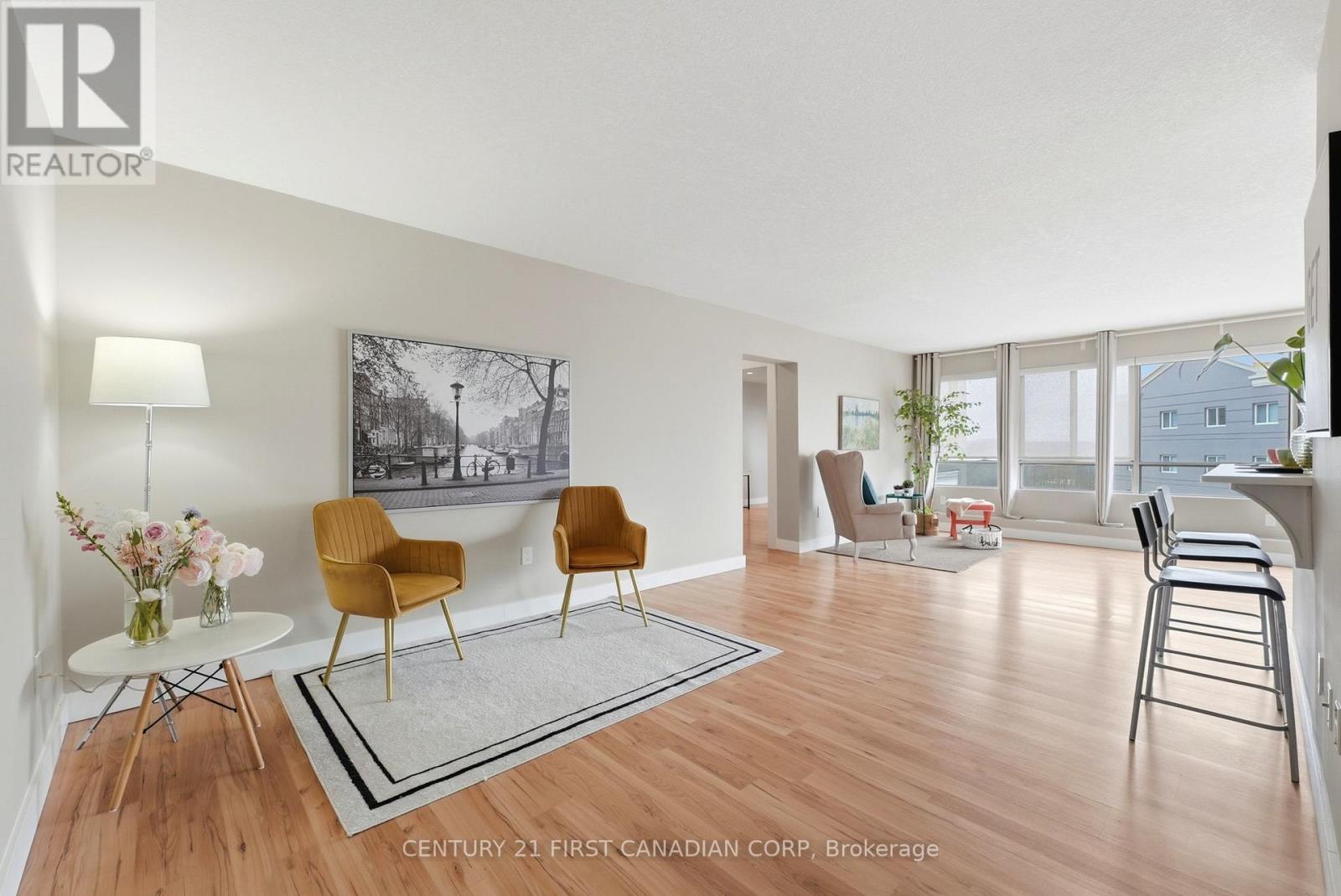 1007 - 570 PROUDFOOT LANE — photo 8