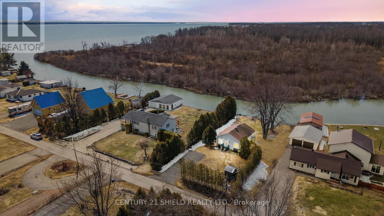 6220 164TH AVENUE - photo 2