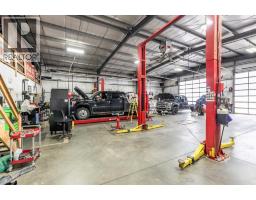 81 Brier Estates Way Nw, Medicine Hat, AB T1C0B2 Photo 17