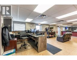 81 Brier Estates Way Nw, Medicine Hat, AB T1C0B2 Photo 30