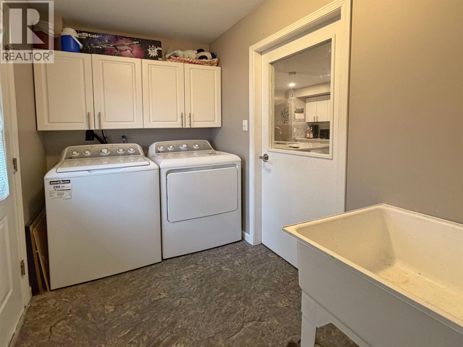 896 PRINCE RUPERT BOULEVARD - 20