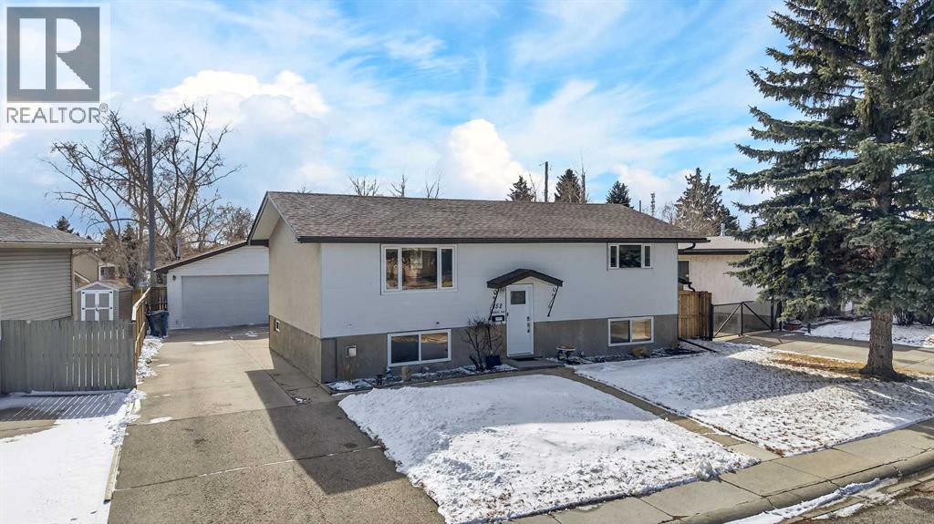 152 MADDOCK WAY NE - 40
