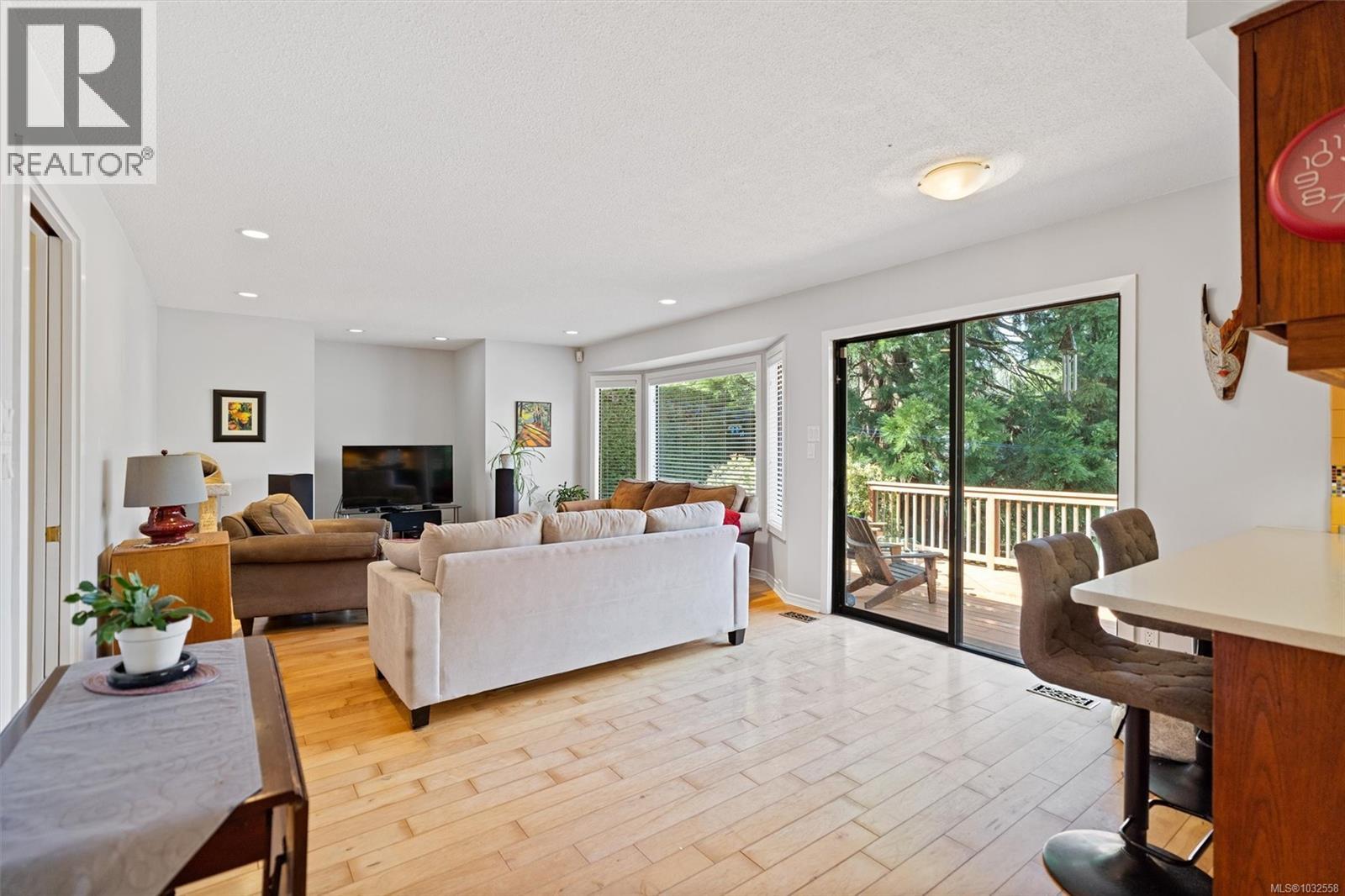 1538 CEDARGLEN RD - 15