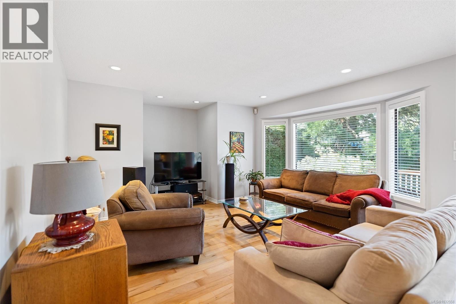 1538 CEDARGLEN RD - 17