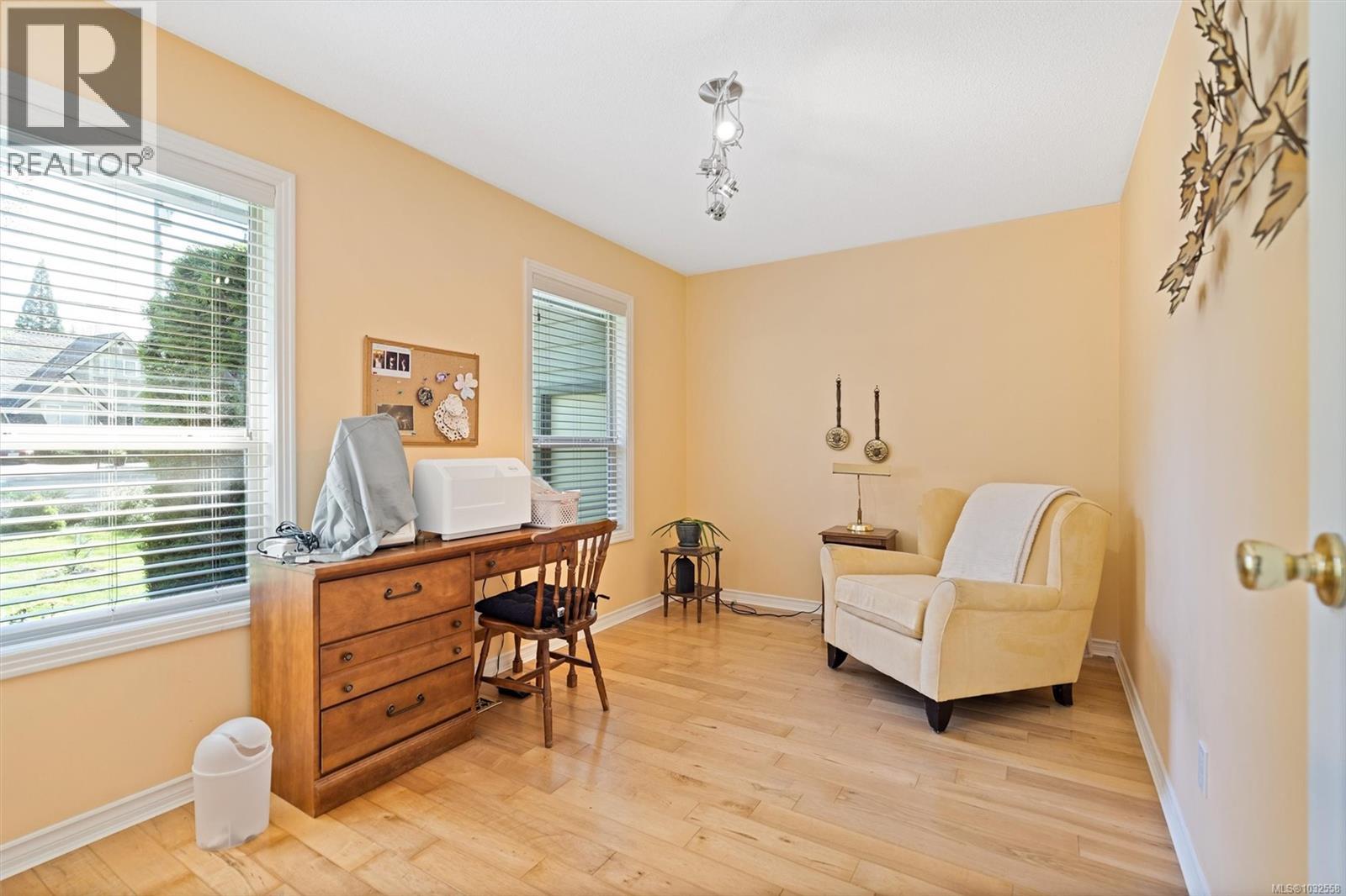 1538 CEDARGLEN RD - 18