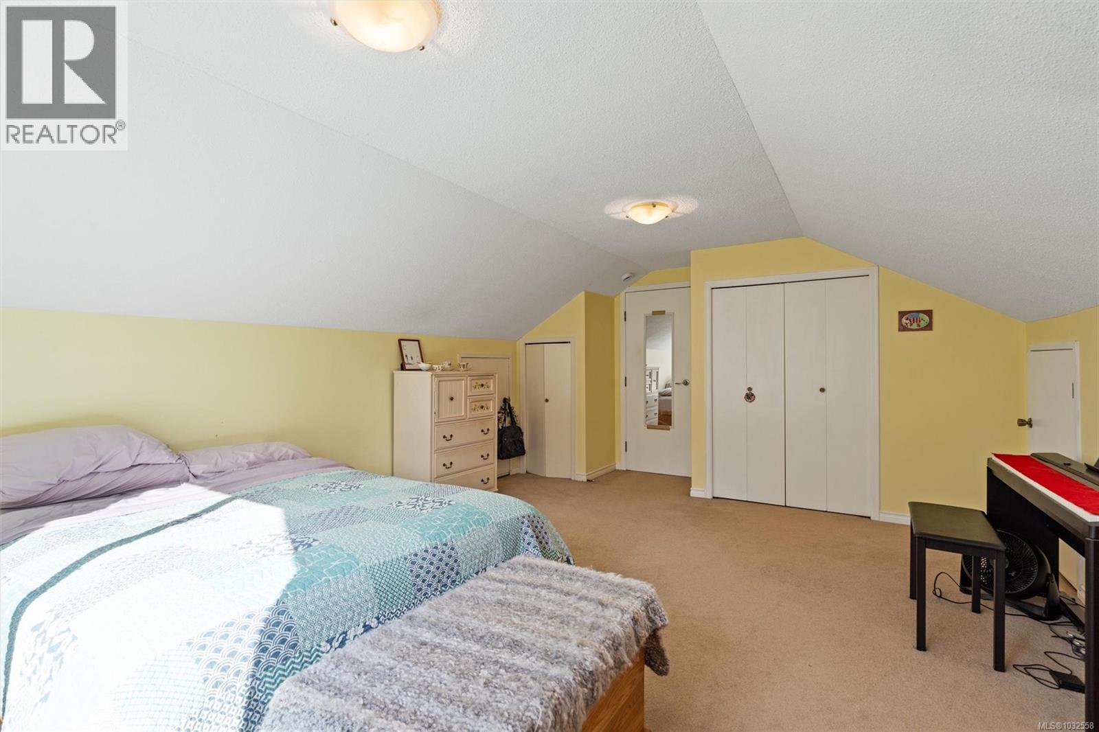 1538 CEDARGLEN RD - 32