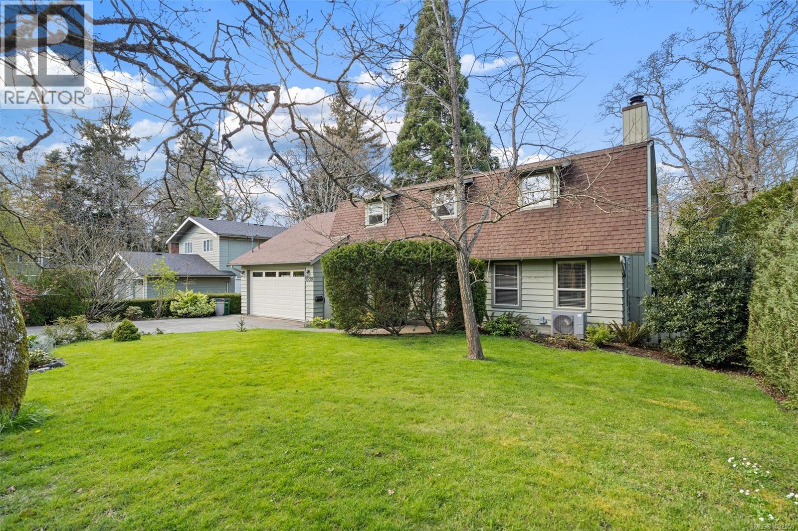  1538 Cedarglen Road, Saanich