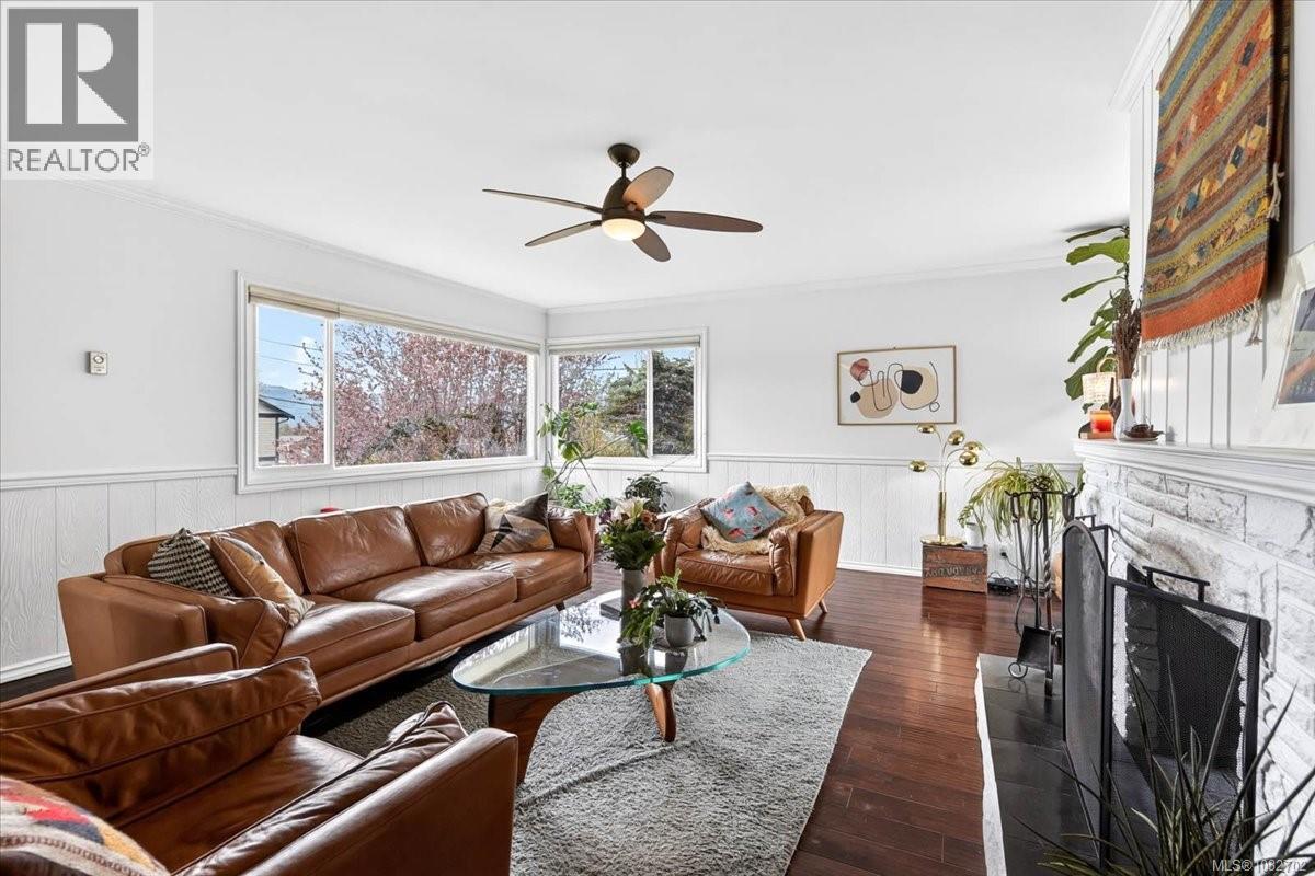 4491 ALWYN ST - Image 3