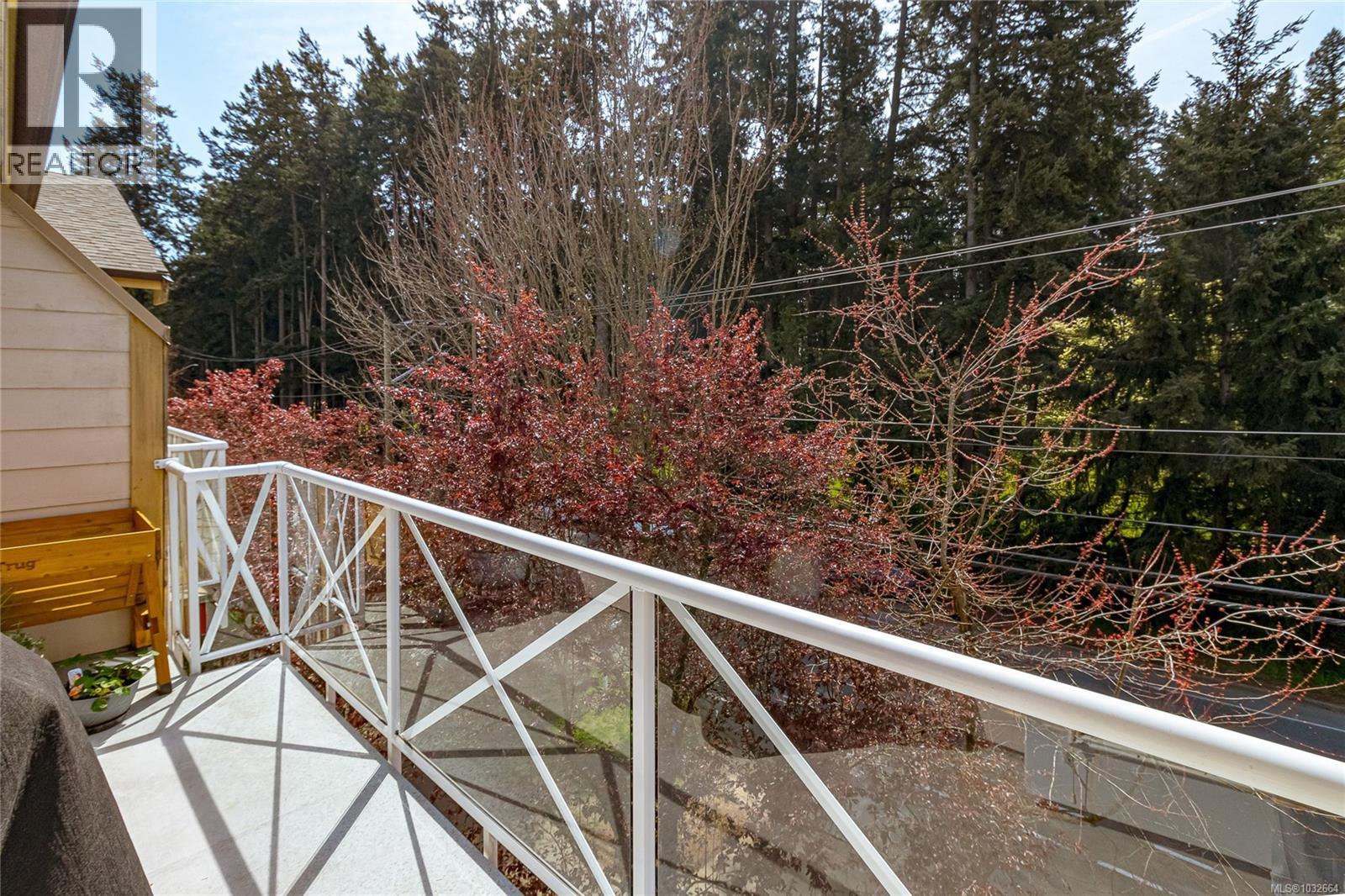 #405 364 GOLDSTREAM AVE - 22