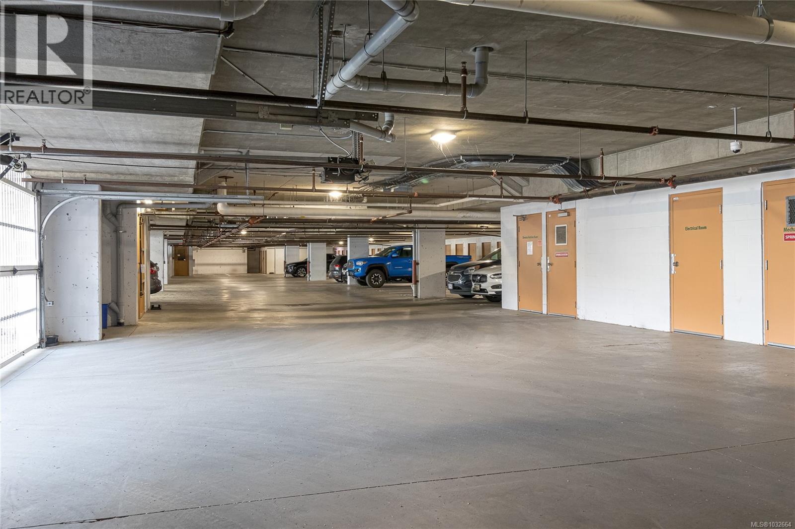 #405 364 GOLDSTREAM AVE - 26