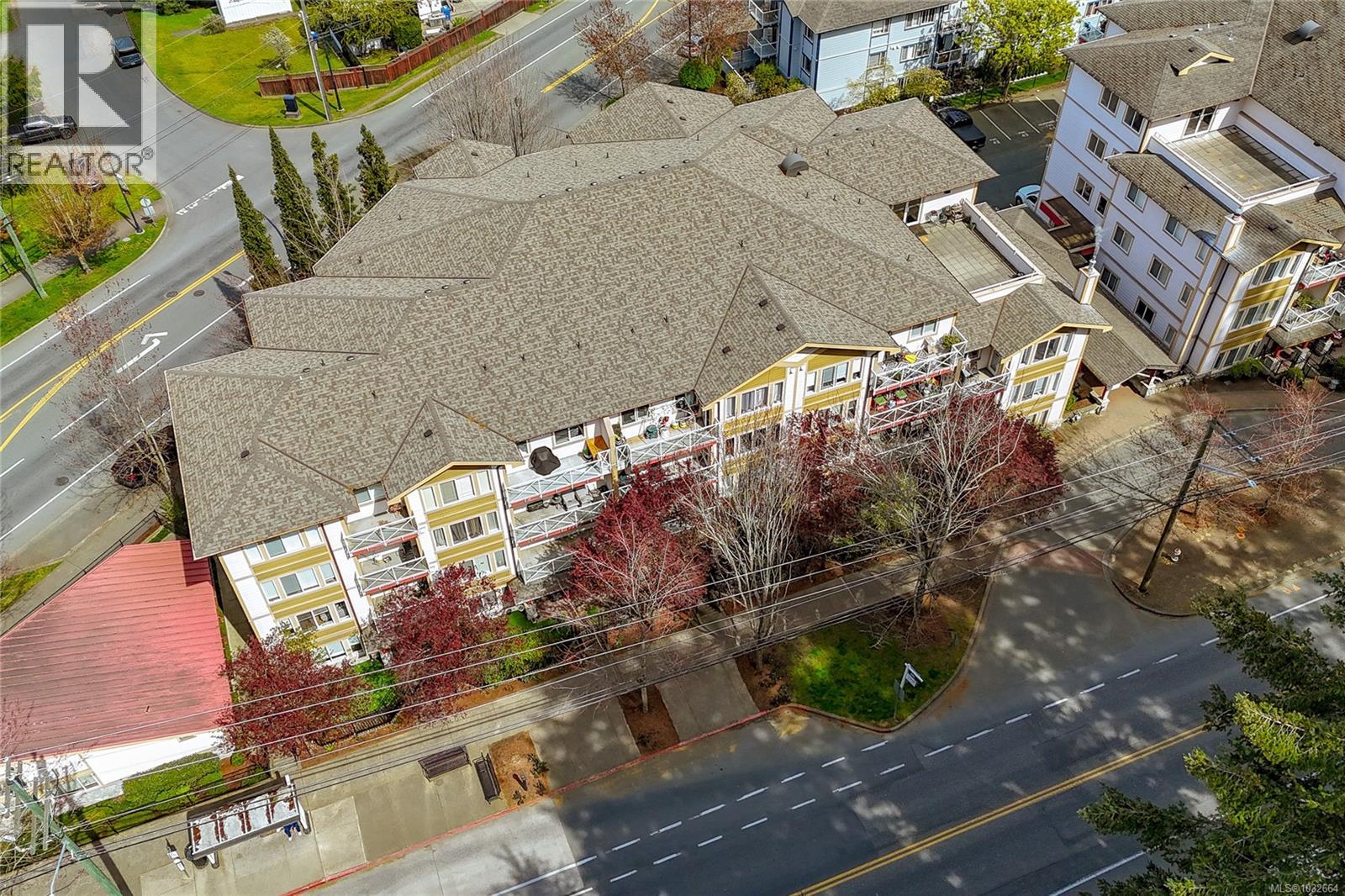 #405 364 GOLDSTREAM AVE - 28