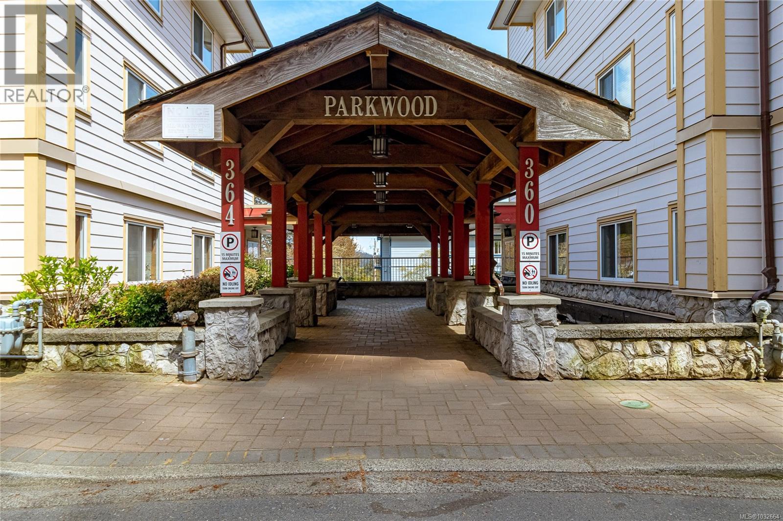 #405 364 GOLDSTREAM AVE - Image 3