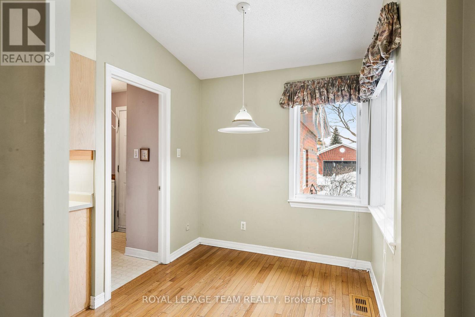 10 QUINTERRA COURT — photo 13