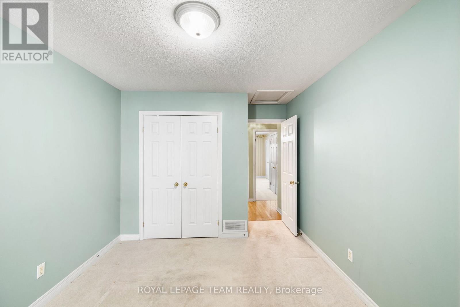 10 QUINTERRA COURT — photo 35