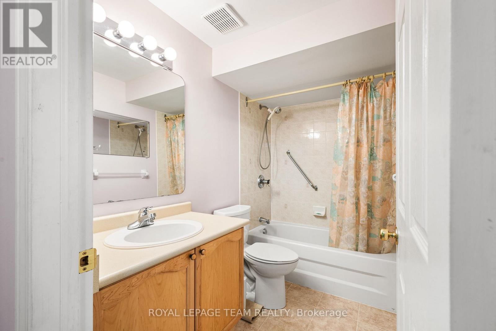 10 QUINTERRA COURT — photo 41