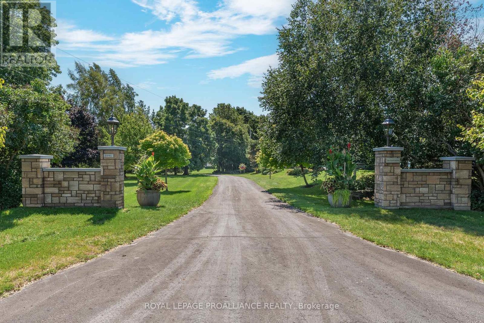 1261 COUNTY RD 20 - 40