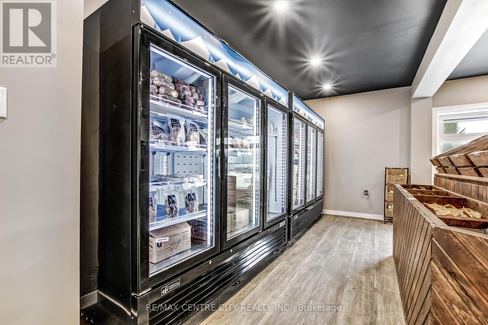 174 MAIN STREET Property Photo